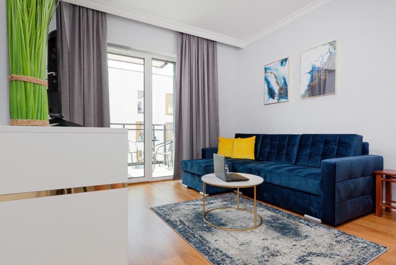 Apartament Dom Przy Okrzei By Renters Prestige Varsóvia Exterior foto