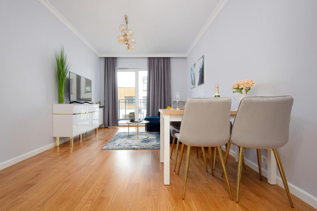 Apartament Dom Przy Okrzei By Renters Prestige Varsóvia Exterior foto
